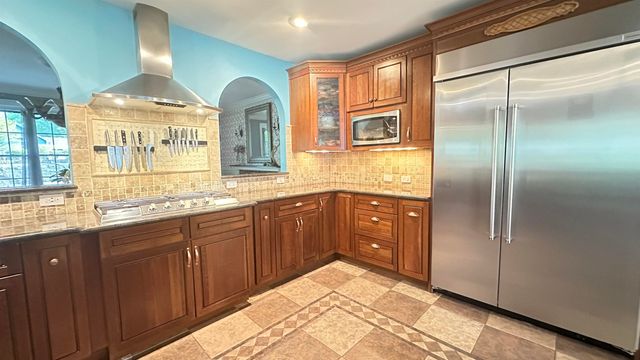 172 Arah Street, Manchester, NH 03104