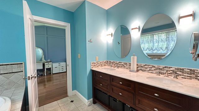 172 Arah Street, Manchester, NH 03104