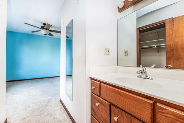 550 Grandview Lane, Platteville, WI 53818