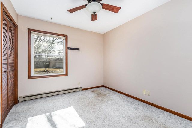 550 Grandview Lane, Platteville, WI 53818