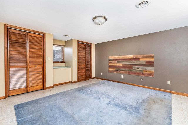 550 Grandview Lane, Platteville, WI 53818