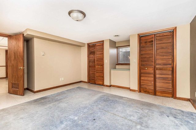 550 Grandview Lane, Platteville, WI 53818