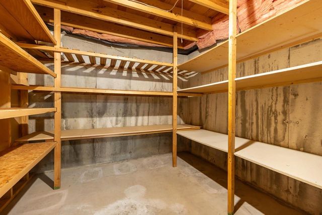 550 Grandview Lane, Platteville, WI 53818