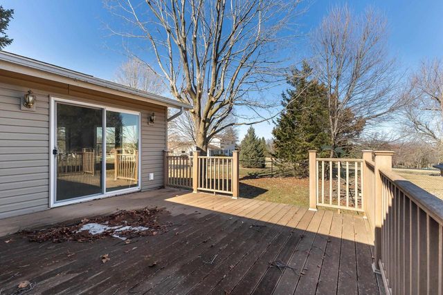 550 Grandview Lane, Platteville, WI 53818