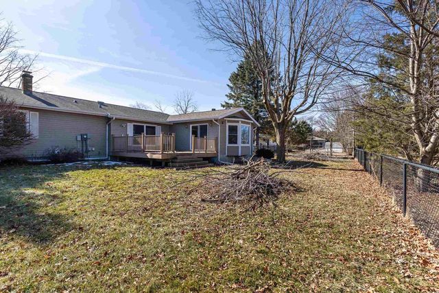 550 Grandview Lane, Platteville, WI 53818