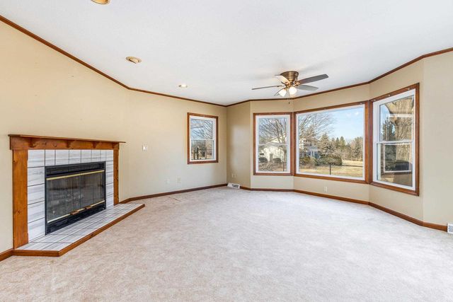 550 Grandview Lane, Platteville, WI 53818