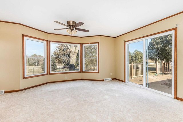 550 Grandview Lane, Platteville, WI 53818