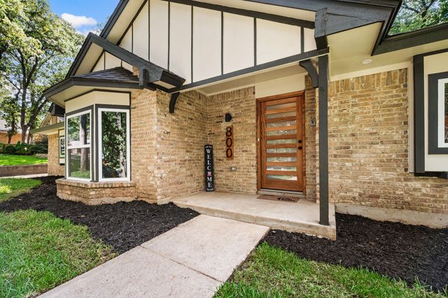 800 Tanglewood Lane, Arlington, TX 76012