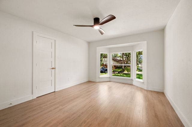 800 Tanglewood Lane, Arlington, TX 76012
