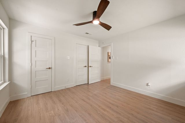 800 Tanglewood Lane, Arlington, TX 76012