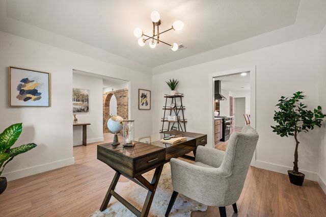 800 Tanglewood Lane, Arlington, TX 76012
