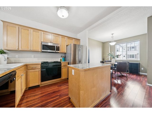 17364 Sw NOVATO Ln, Beaverton, OR 97078