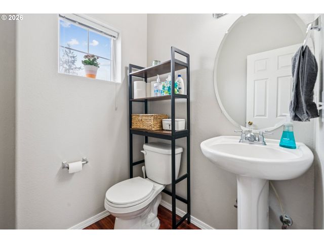 17364 Sw NOVATO Ln, Beaverton, OR 97078