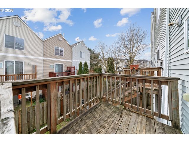 17364 Sw NOVATO Ln, Beaverton, OR 97078