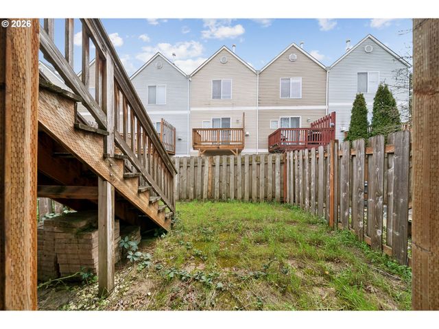 17364 Sw NOVATO Ln, Beaverton, OR 97078