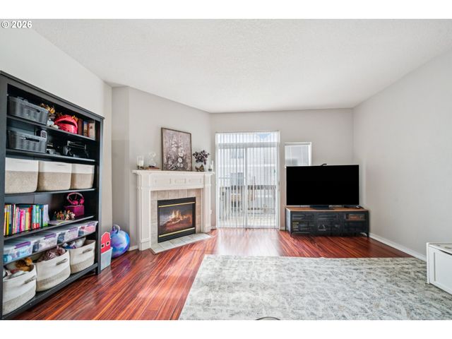 17364 Sw NOVATO Ln, Beaverton, OR 97078