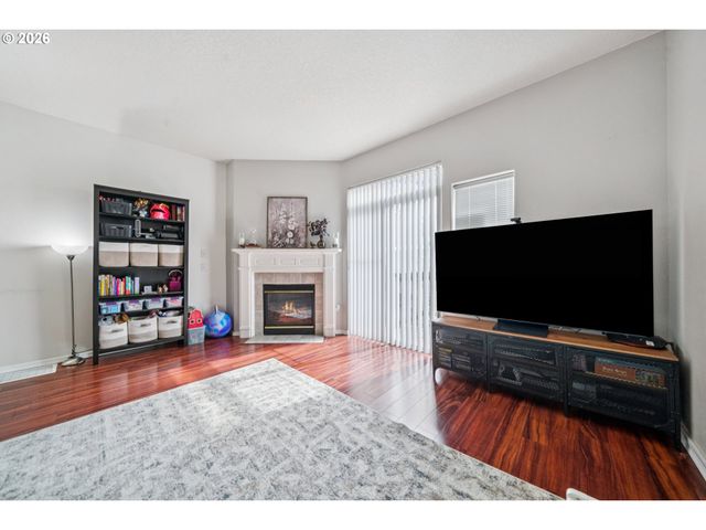 17364 Sw NOVATO Ln, Beaverton, OR 97078