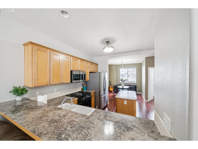 17364 Sw NOVATO Ln, Beaverton, OR 97078