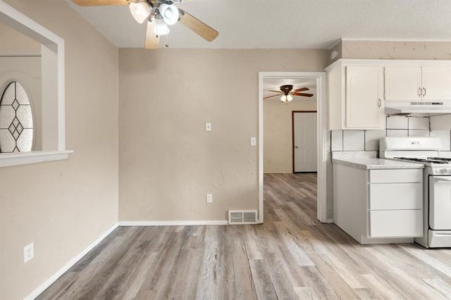 637 Redstone Avenue, Edmond, OK 73013