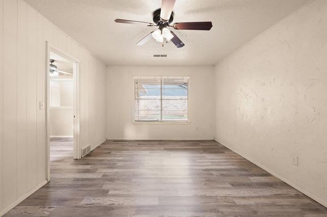 637 Redstone Avenue, Edmond, OK 73013