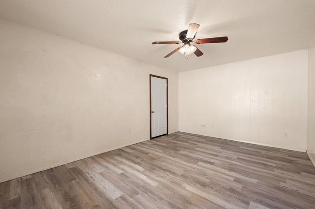 637 Redstone Avenue, Edmond, OK 73013