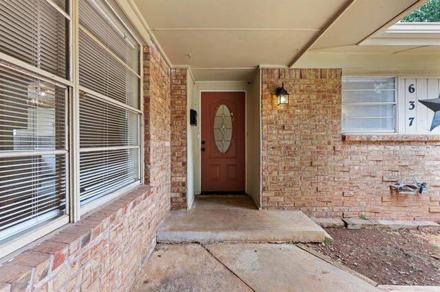 637 Redstone Avenue, Edmond, OK 73013