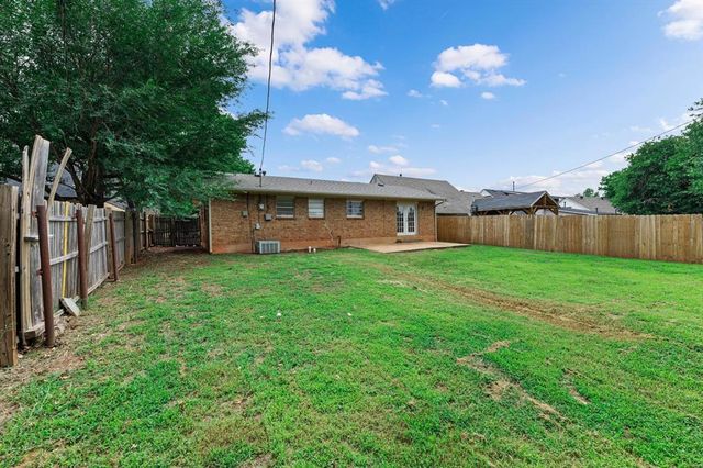 637 Redstone Avenue, Edmond, OK 73013
