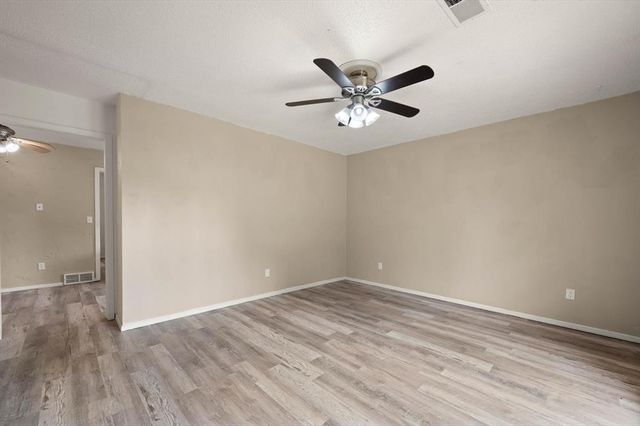637 Redstone Avenue, Edmond, OK 73013