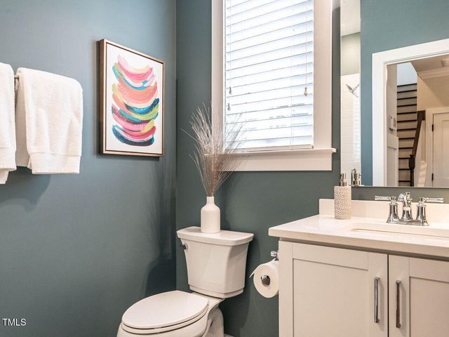 1610 Draper View Loop 101, Raleigh, NC 27608