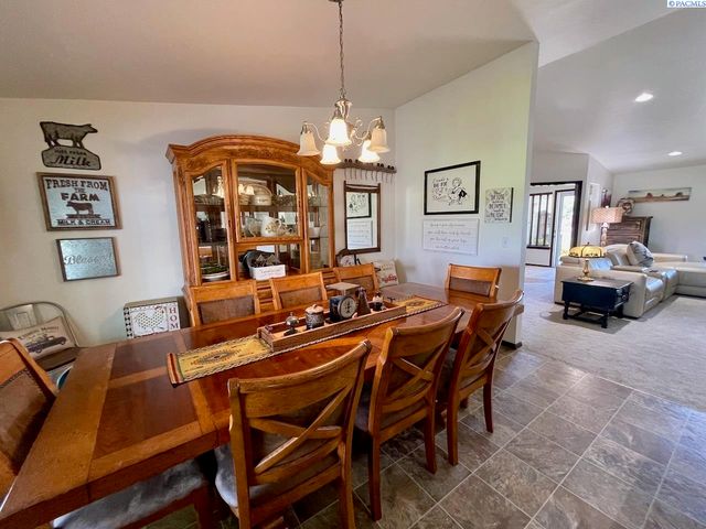 223108 E Perkins Road, Kennewick, WA 99337