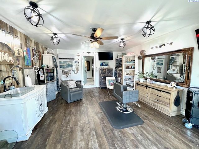 223108 E Perkins Road, Kennewick, WA 99337