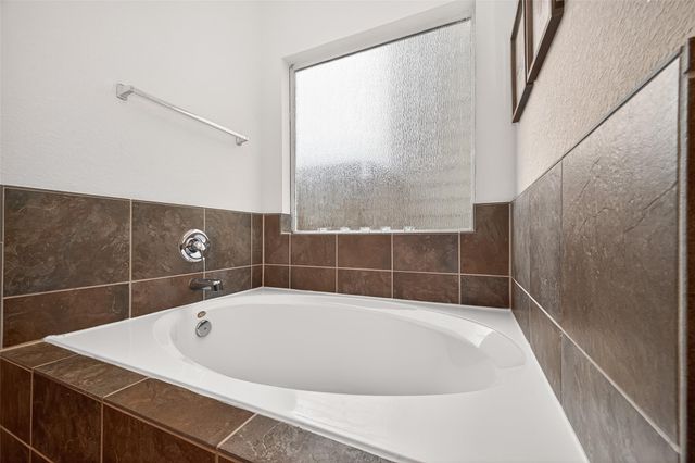 6503 Wilshire Fern, Houston, TX 77040