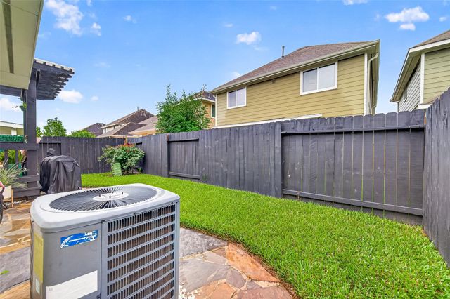 6503 Wilshire Fern, Houston, TX 77040