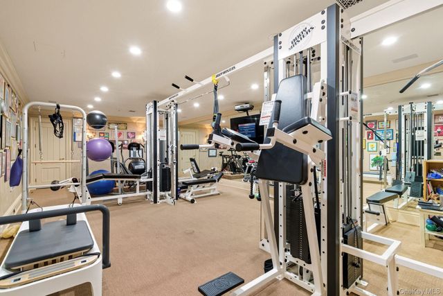 4 Red Fox Lane, Upper Brookville, NY 11545