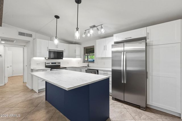 1620 W ROESER Road, Phoenix, AZ 85041
