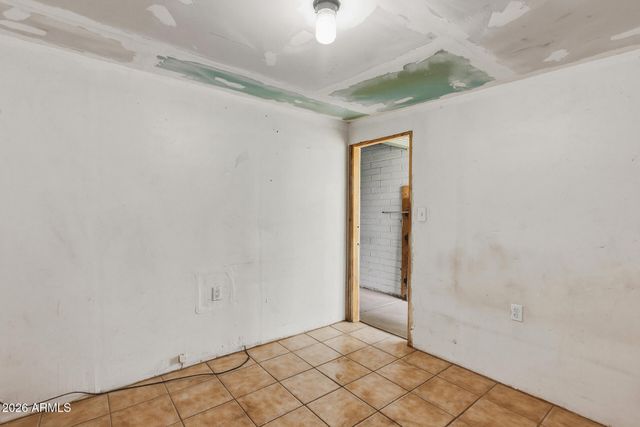 1620 W ROESER Road, Phoenix, AZ 85041