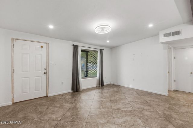 1620 W ROESER Road, Phoenix, AZ 85041