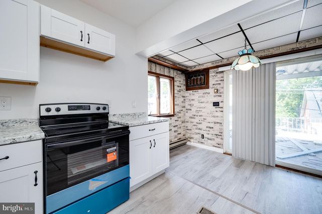 1228 LINDEN ST, Reading, PA 19604
