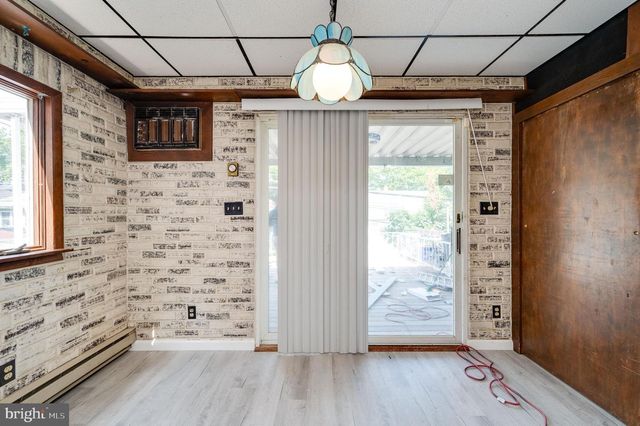 1228 LINDEN ST, Reading, PA 19604