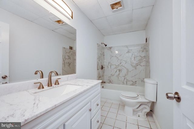 1228 LINDEN ST, Reading, PA 19604