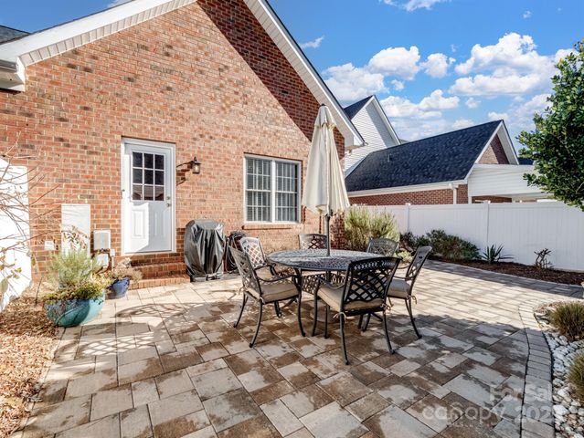 6056 Village Drive NW, Concord, NC 28027