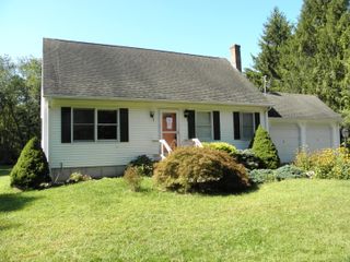 1089 Hopeville Road, Griswold, CT 06351