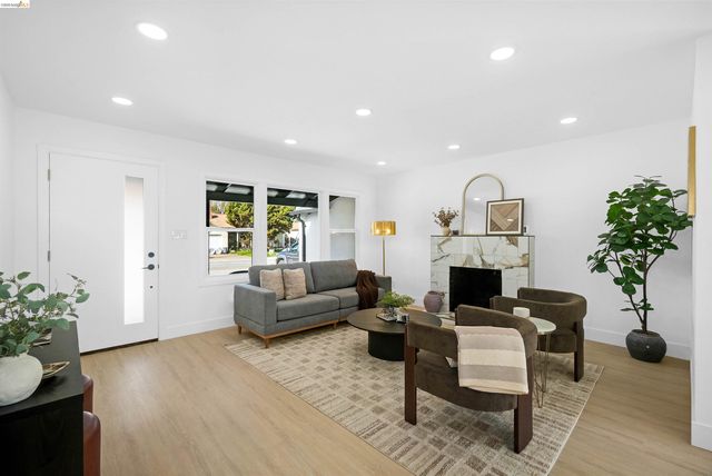 16826 Bar Ave, San Lorenzo, CA 94580