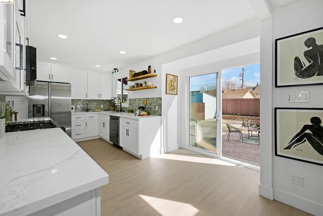 16826 Bar Ave, San Lorenzo, CA 94580