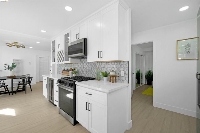 16826 Bar Ave, San Lorenzo, CA 94580