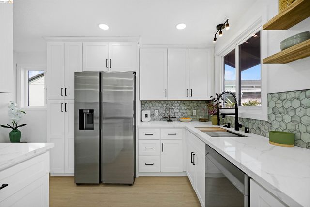 16826 Bar Ave, San Lorenzo, CA 94580