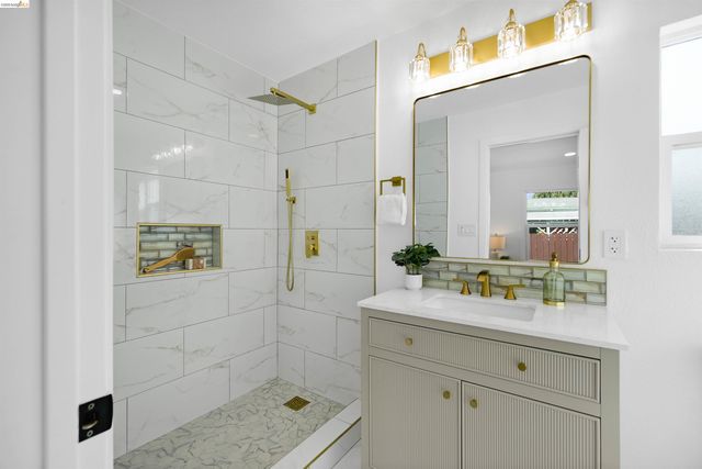 16826 Bar Ave, San Lorenzo, CA 94580