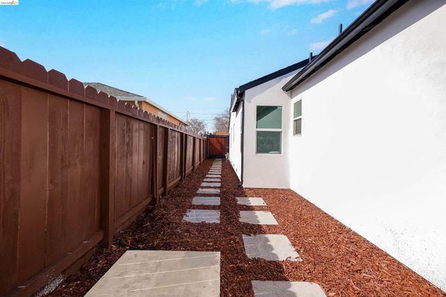 16826 Bar Ave, San Lorenzo, CA 94580