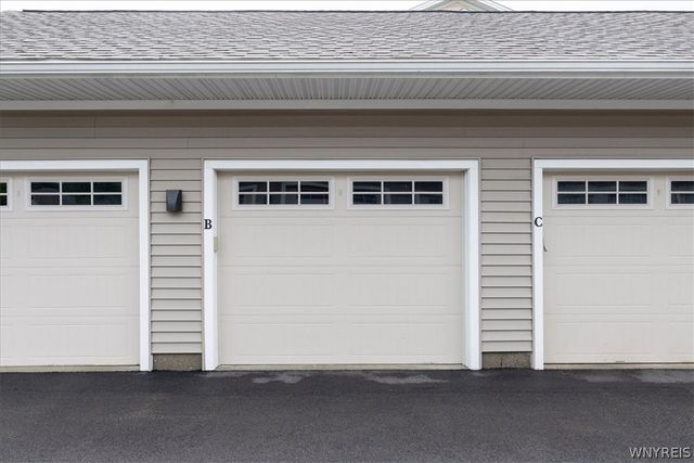 301 Northill Drive B, Amherst, NY 14221