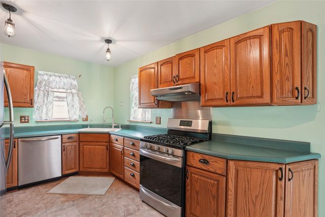 520 S Oak Park Avenue, Colfax, IA 50054